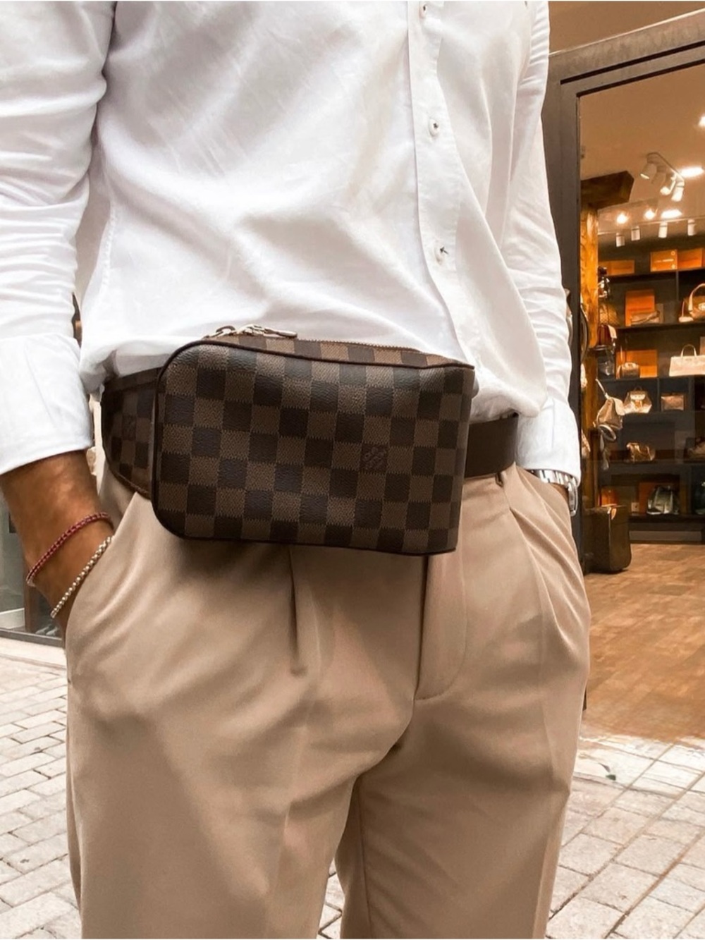 ✨LIKE NEW Louis Vuitton✨Damier Ebene Geronimos BELT / CROSSBODY BAG - Picture 4 of 17